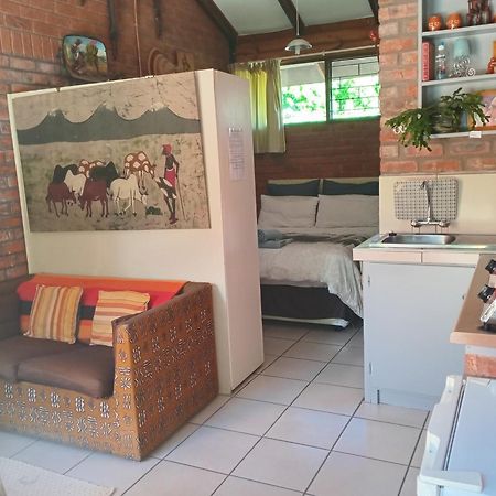 Amani Guest House Кларенс Экстерьер фото